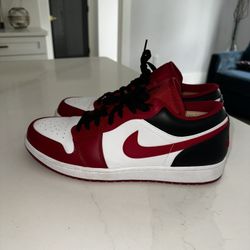 Jordan 1 low "Reverse Black Toe" Men's Size 12