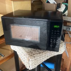 Microwave Cleaned to look brand new