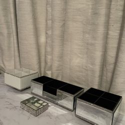 Nanette Lepore Beautiful Makeup Brushes Brush Perfume Vanity Organizers