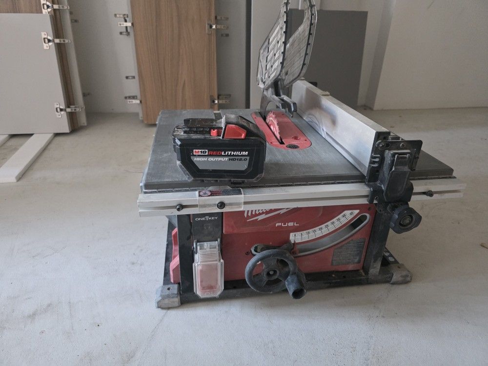 Milwaukee Table Saw