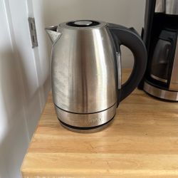 Chefman Electric Kettle