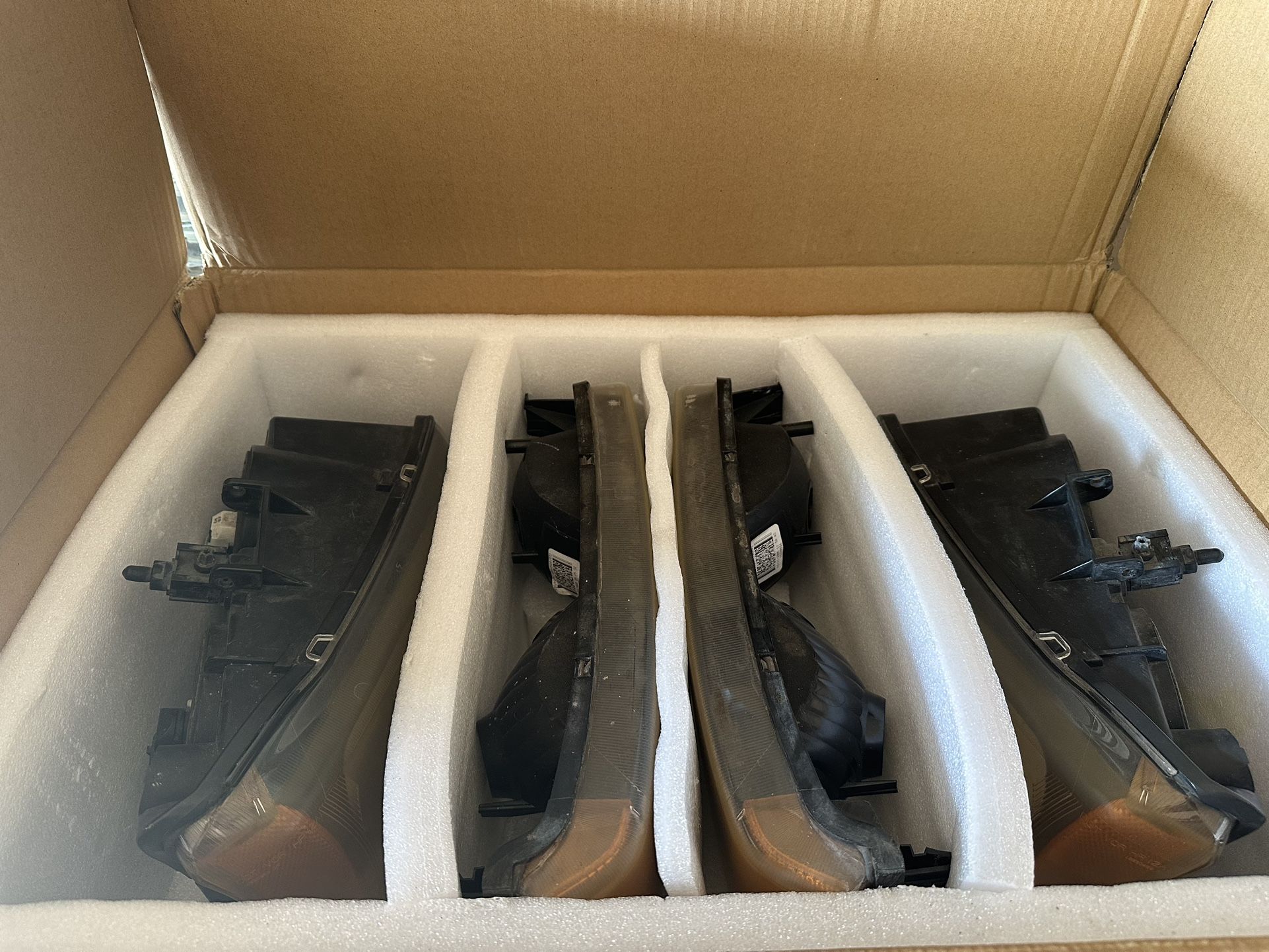 05 Silverado OEM Headlights 