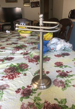 Toilet paper holder