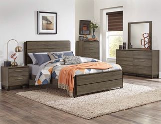 Grey, brownish wood set