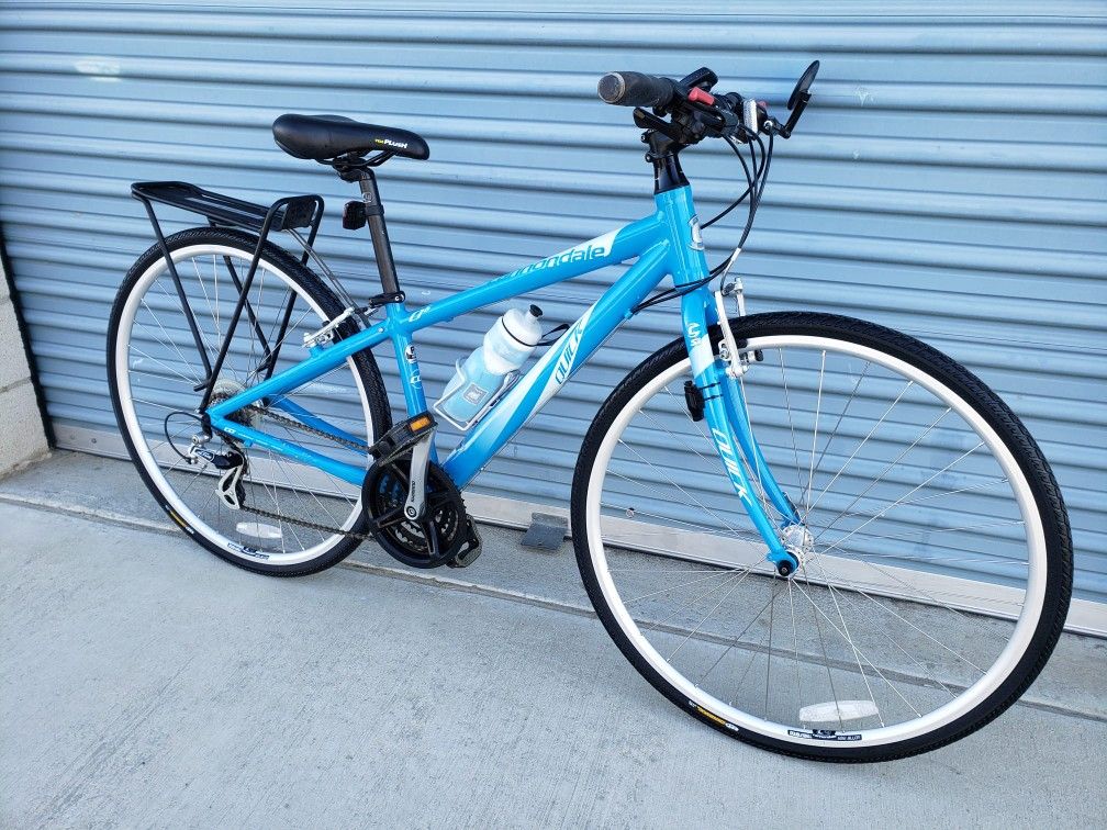 CANNONDALE HYBRID BIKE 21 SPEEDS TIRE 700C SIZE M