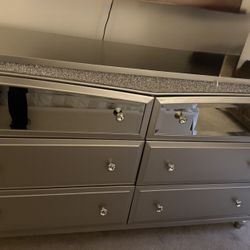 Grey Dresser 