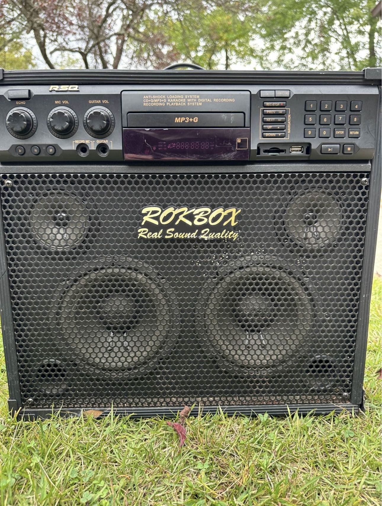RSQ Audio ROCKBOX- Portable All-in-one Karaoke System
