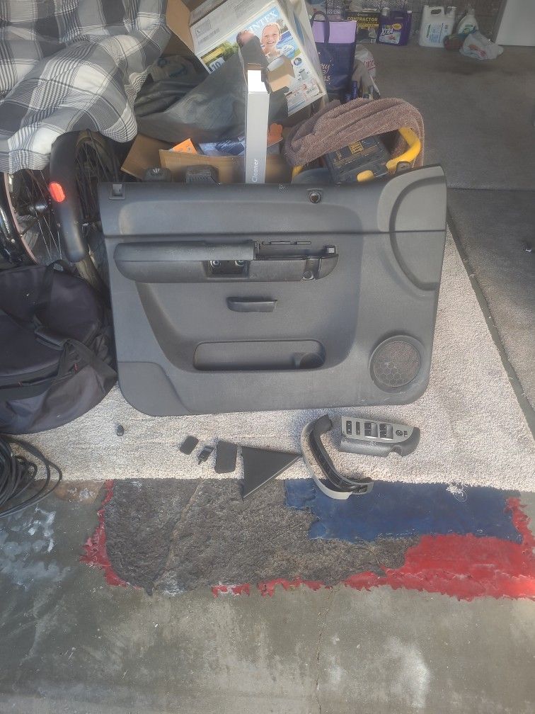 2007-2013 Chevy Silverado/Gmc Sierra Driver Side Interior Door Pannel Double Cab