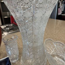 Cristal Vase’s , Statue, Glasses 