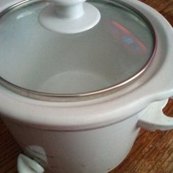 Presto 8-quart Nomad Traveling Slow Cook for Sale in Palmdale, CA - OfferUp