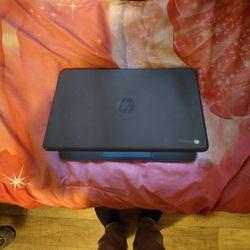 HP Chrome Book Laptop With Charger 