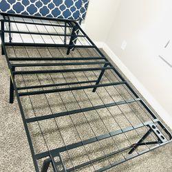 TWIN SIZE METAL BED FRAME