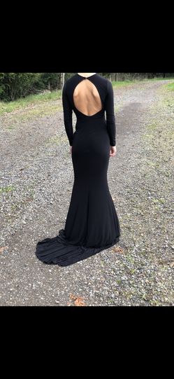 Black long dress w/train