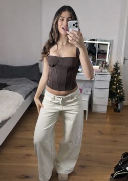 EDIKTED JEANS