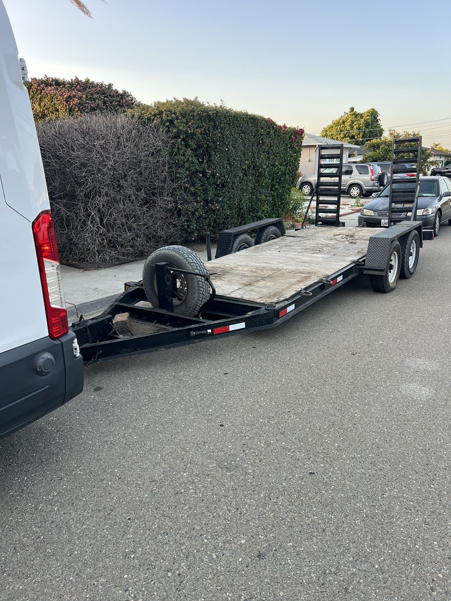 2008 Carrier Flat Bed Trailer