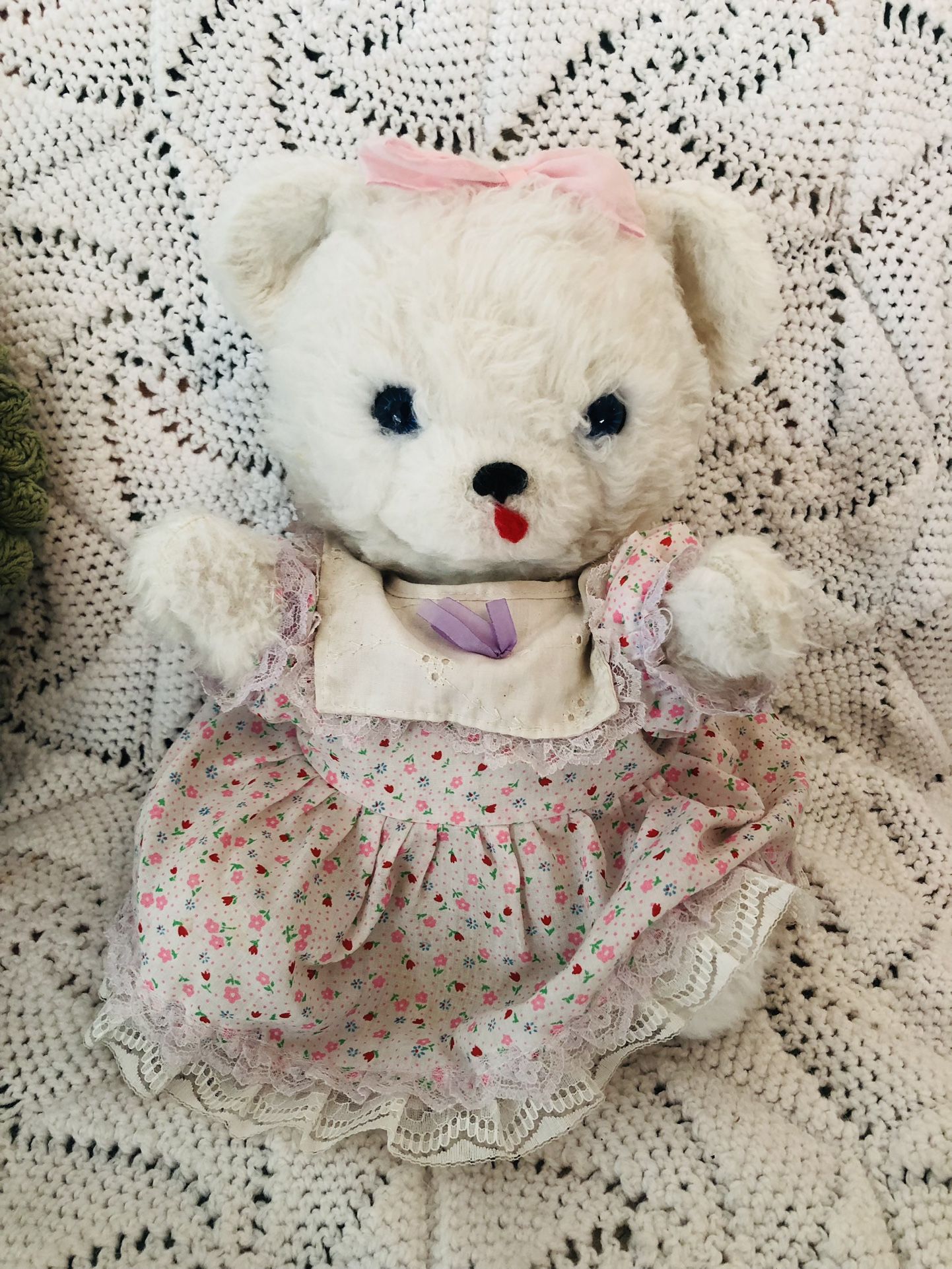 Vintage Rushton Company White Bear Plushie/Plush/Stuffed Animal 