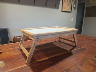 Small laptop / breakfast in bed table