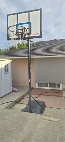 Basket ball hoop
