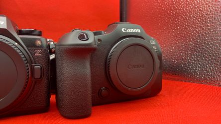 Canon r6 iii.  Open box