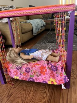 American Girl Julie And Canopy Bed