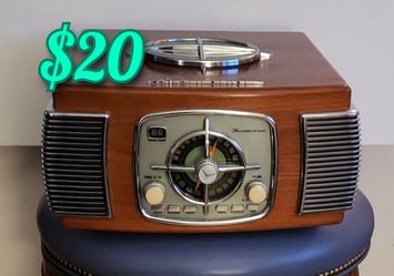 Thunderbird Record Player  ( 33-45- 78 speeds ) CD Player CD Player Not Working and Radio $20