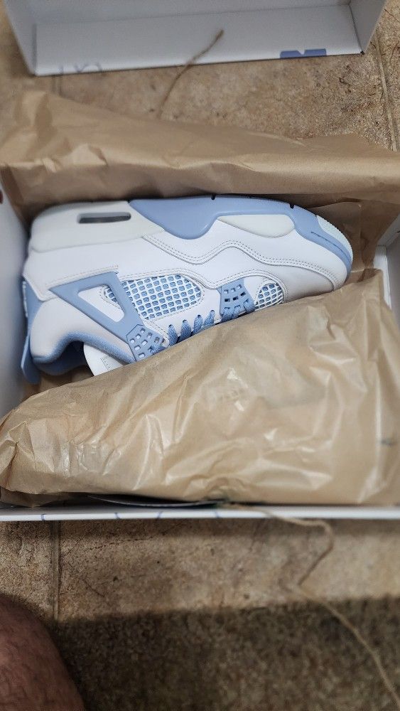 Jordan 4 Mother's Day Flowers