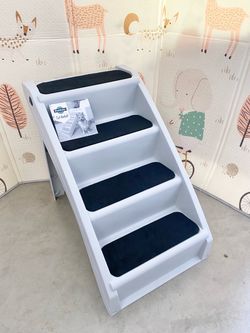 New PetSafe 4-Step Pet Stairs