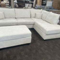 Cream Comfy Sectional W Storage Ottoman 