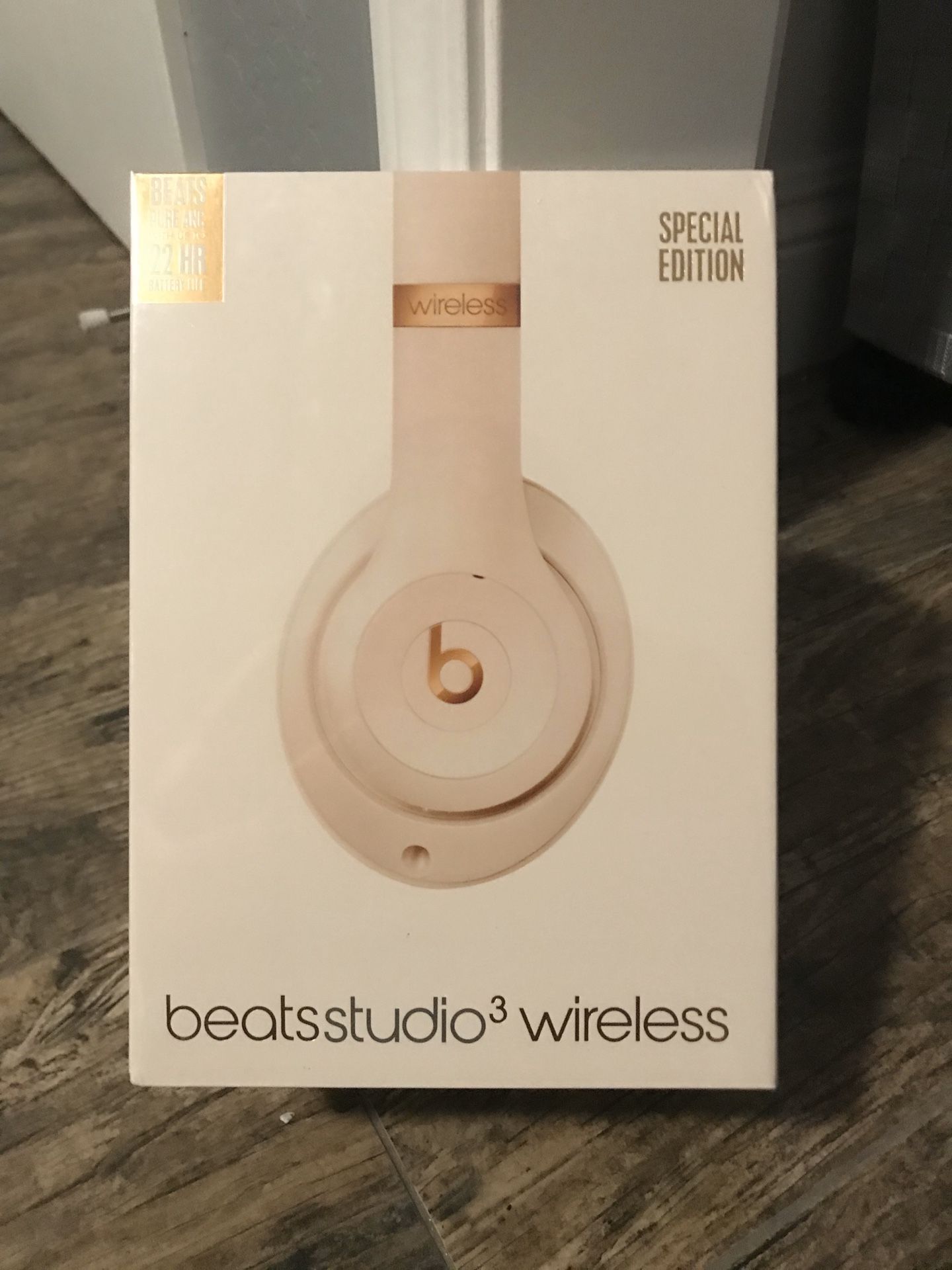 Beats studio3 wireless headphones