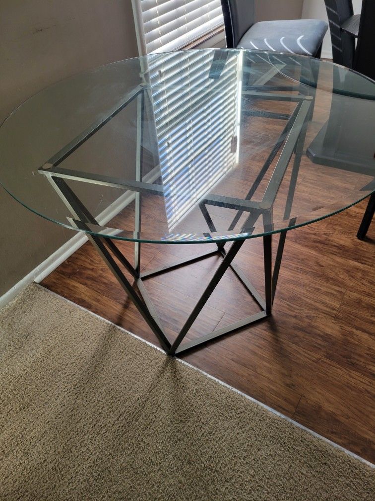 Free Glass Table