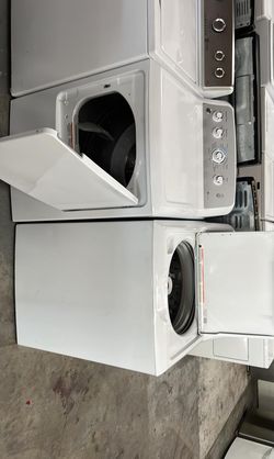 GE Top Load Washer & Dryer Set – Agitator, White, Clean