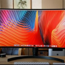 LG 34" Curved 4K Monitor