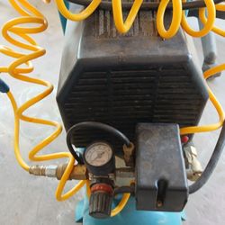 Mikita Compressor  Barely Been Used