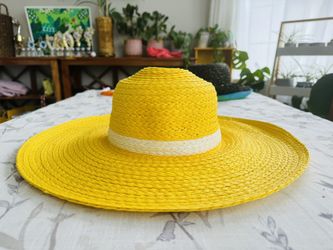 Brand New Yellow Straw Hats OS Summer