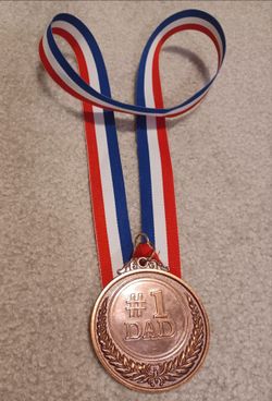 #1 Dad Medal