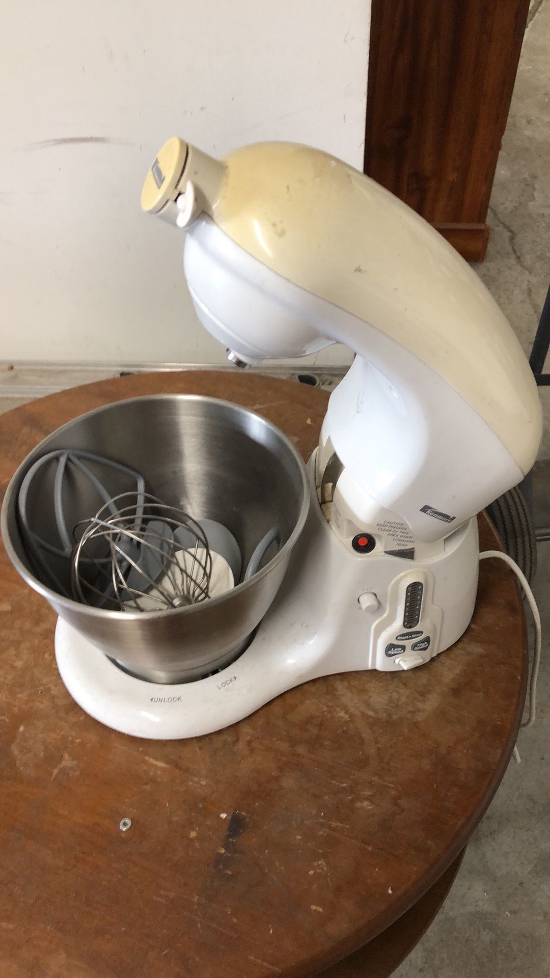 Kenmore Good working condition mixer with old accessory
