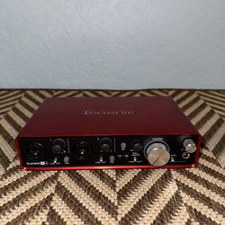 Focusrite Scarlett 2i4 Interface