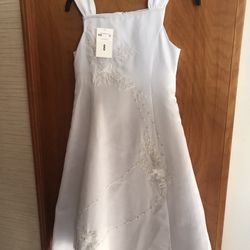 Girls White Dress/ Communion Via 