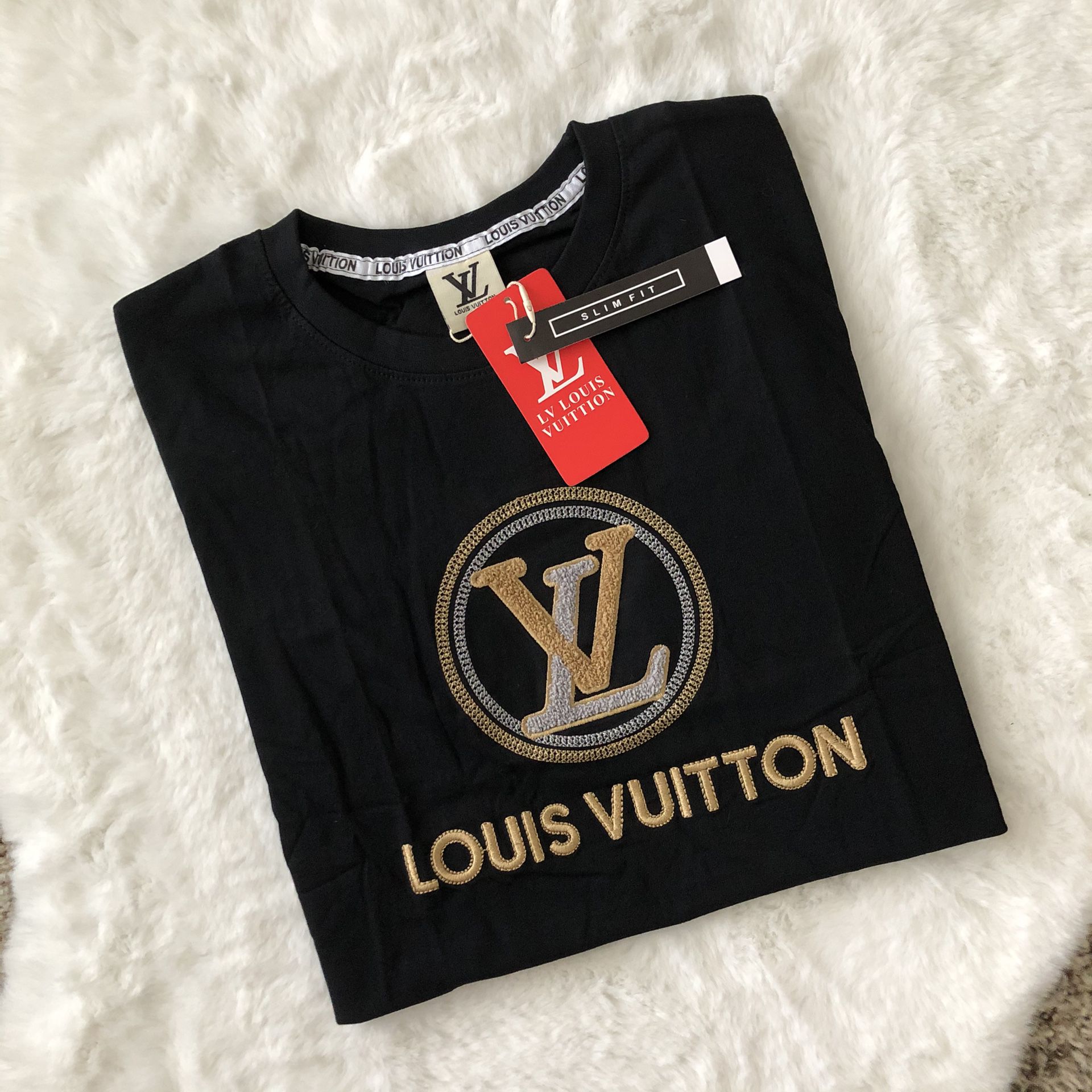 LV Flower Tapestry Print T-Shirt | L for Sale in Columbus, OH - OfferUp
