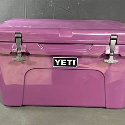 Yeti Tundra - 45  Nordic Purple 