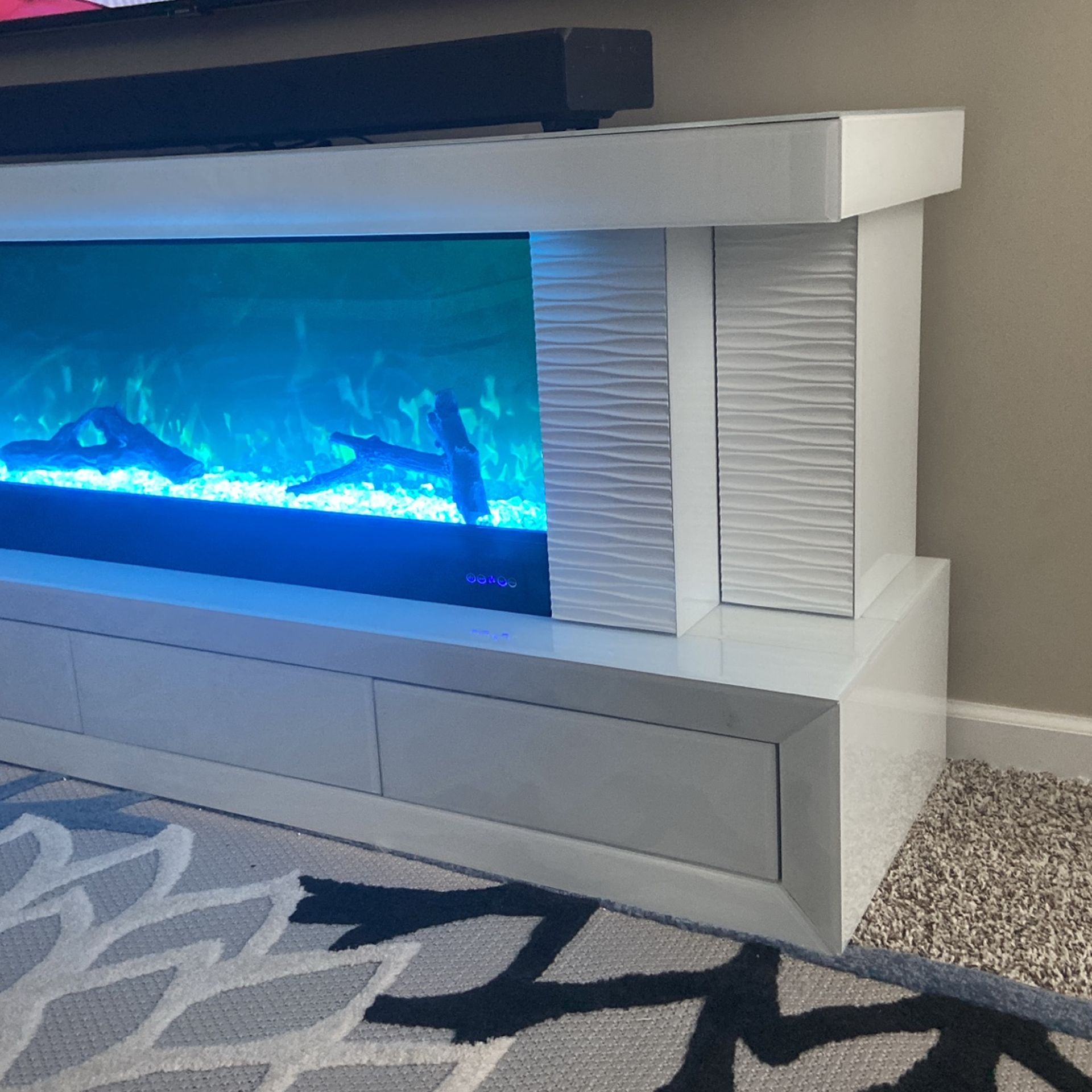 Lokola Living White  Tv Stand 75.6x20x30 Inch