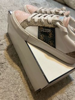 GUESS Women’s shoes