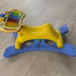 Baby musical ride-on toy