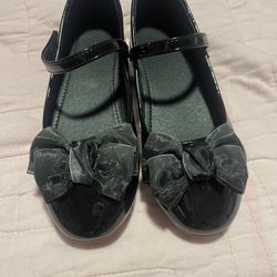 Girl Holiday Shoe