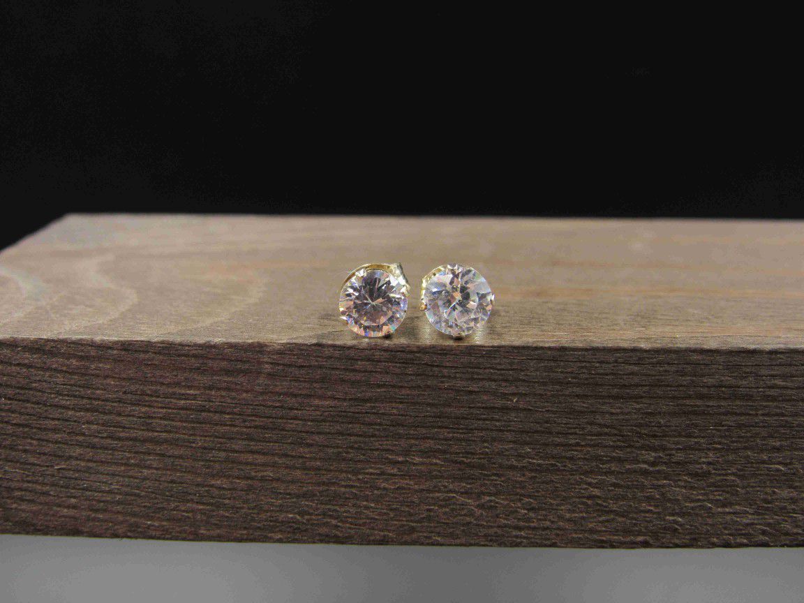 Sterling Silver Cubic Zirconia Small Clear Stud Earrings Vintage Wedding Engagement Anniversary Beautiful Everyday Minimalist Cute