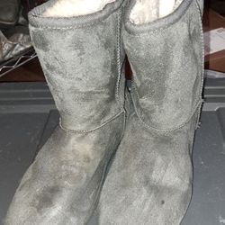 Dawgs 9 Suede Boots With Fur