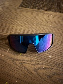 Oakley Sutro S Sunglasses – Prizm Lens + Case