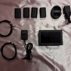 Blackmagic Video Assist 5” 6G-SDI Monitor +PSU+4 Batteries+Charger+SDI Adapters