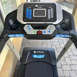 FREE XTERRA TRX3500 Treadmill - Works, Incline Needs Repair - Pickup Only