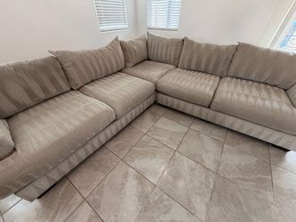 Sectional couch